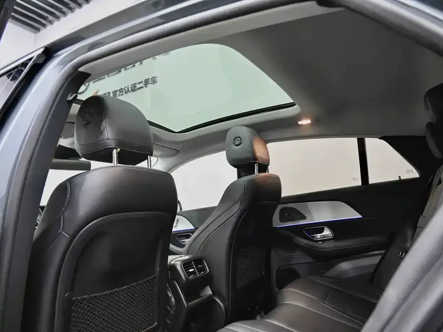 Mercedes-Benz GLE Coupe Mercedes-Benz GLE Coupe 2022 GLE 350 4MATIC Coupe SUV Fashion 2022 — миниатюра 4