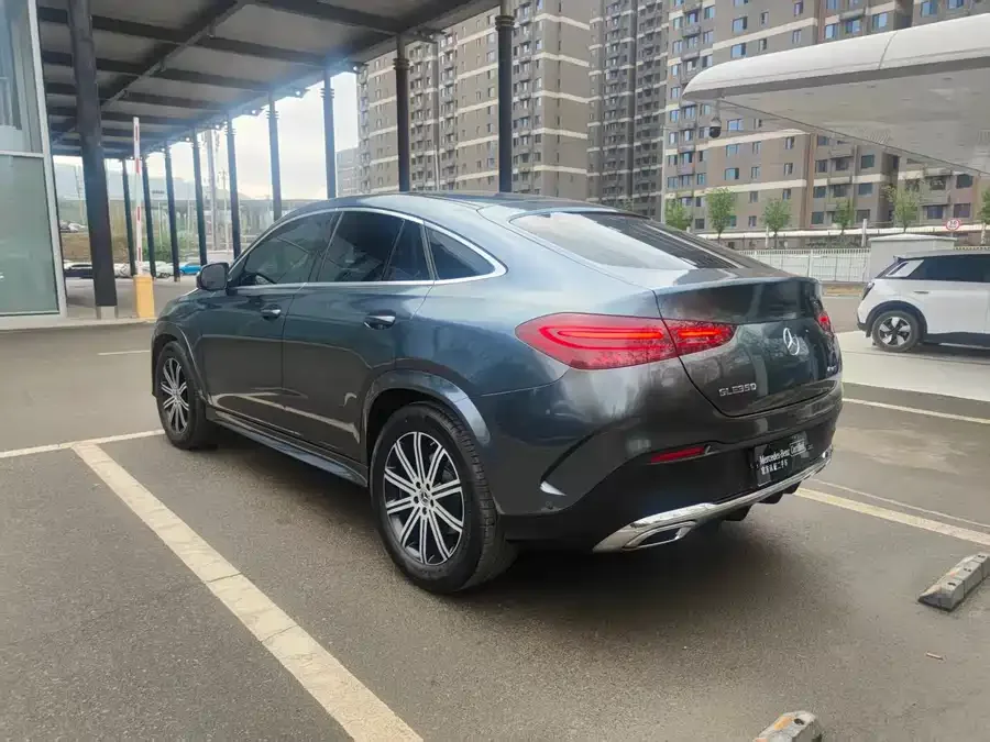 Mercedes-Benz GLE Coupe Mercedes-Benz GLE Coupe 2024 GLE 350 4MATIC Coupe SUV Fashion 2024 — миниатюра 3
