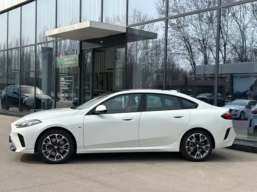 BMW 2 series BMW 2 Series 2025 225L M Sports Package 2025 — миниатюра 3