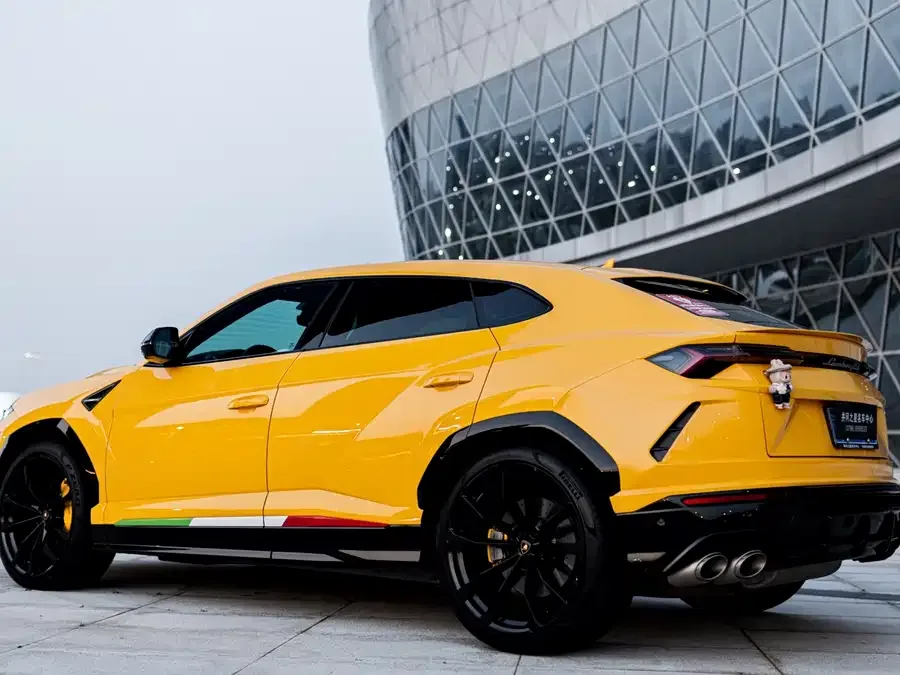 Lamborghini Urus Urus 2021 4.0T V8 2023 — миниатюра 3