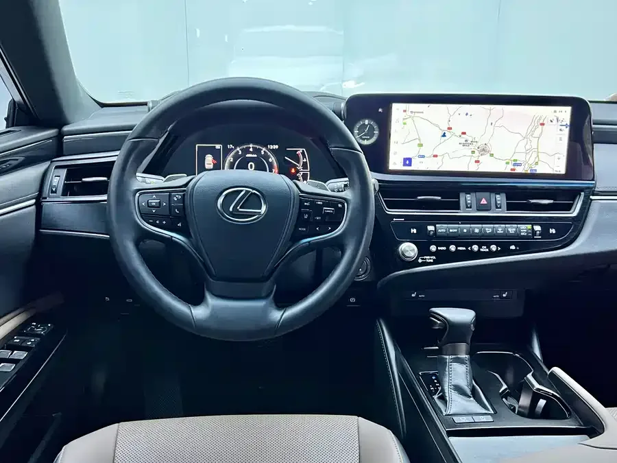 Lexus ES 2023 200 Excellence Edition 2024 — миниатюра 5