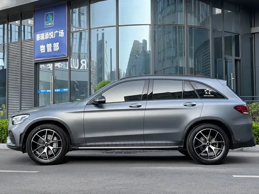 Mercedes-Benz GLC AMG Mercedes-Benz GLC AMG 2022 AMG GLC 43 4MATIC 2023 — миниатюра 2