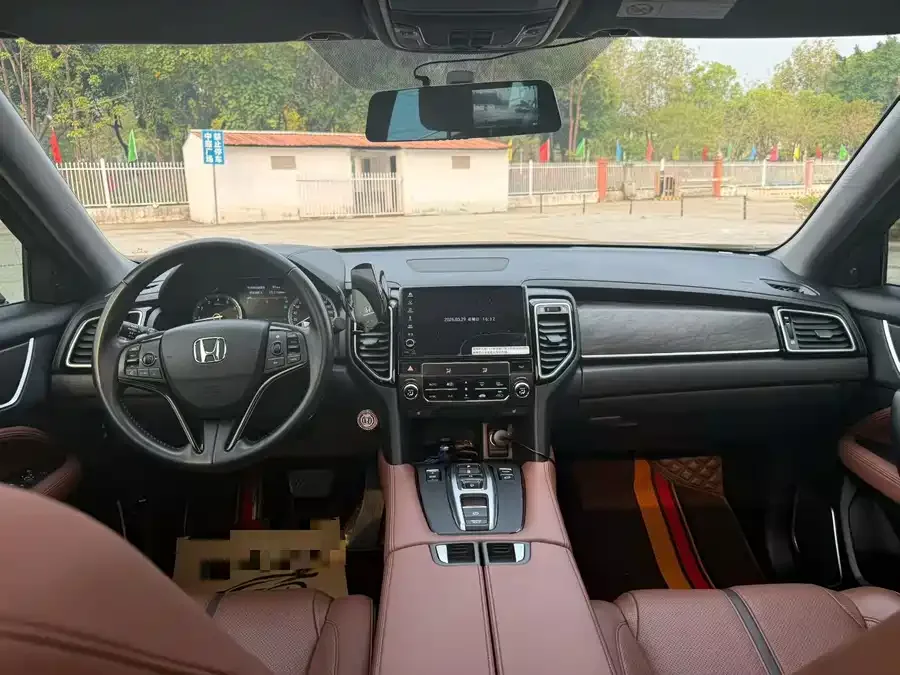 Honda UR-V 2020 370TURBO 2WD Elegant Edition 2022 — миниатюра 4