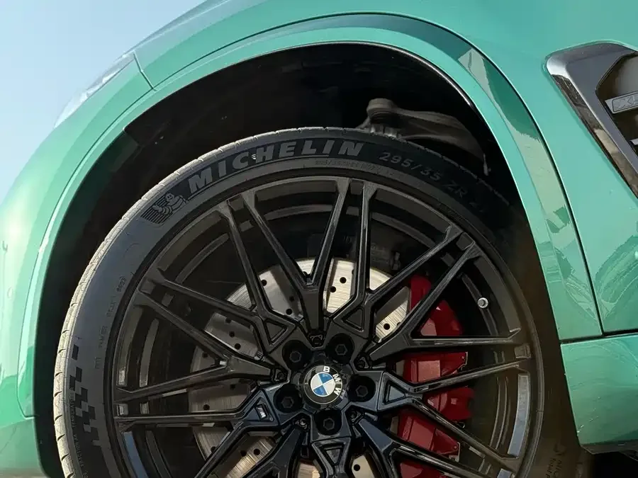 BMW X5M BMW X5 M 2023 X5 M Thunder Edition 2024 — миниатюра 4