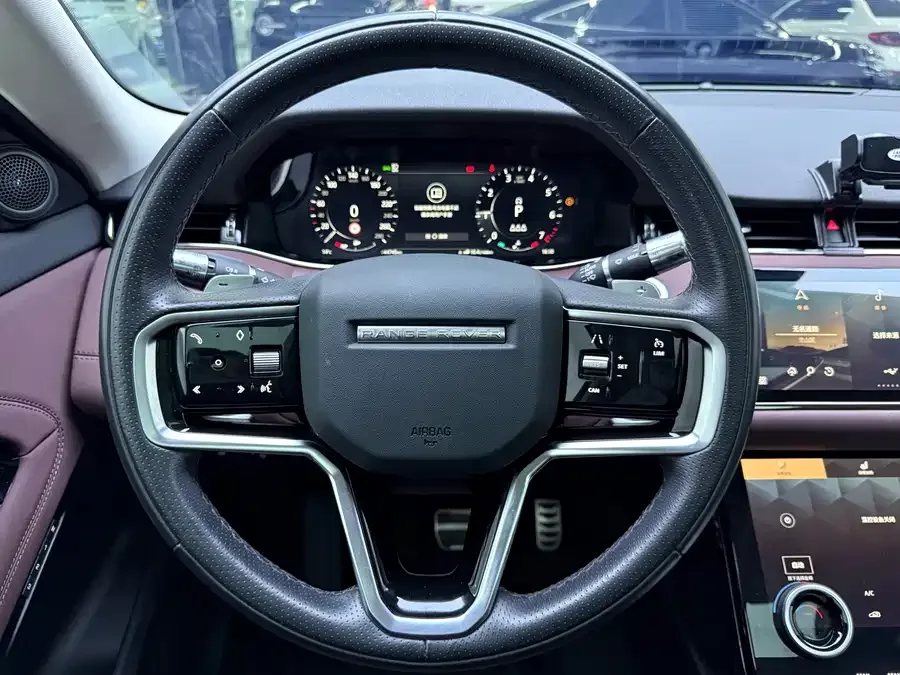Land Rover Range Rover Aurora Range Rover Evoque 2022 facelift Evoque L 249PS R-Dynamic Deluxe Edition 2023 — миниатюра 3