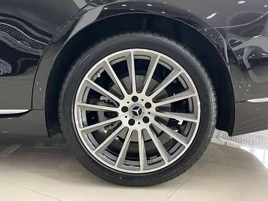 Mercedes-Benz S-Класс Mercedes-Benz S-Class 2024 S 400 L Luxury Model 2024 — миниатюра 2
