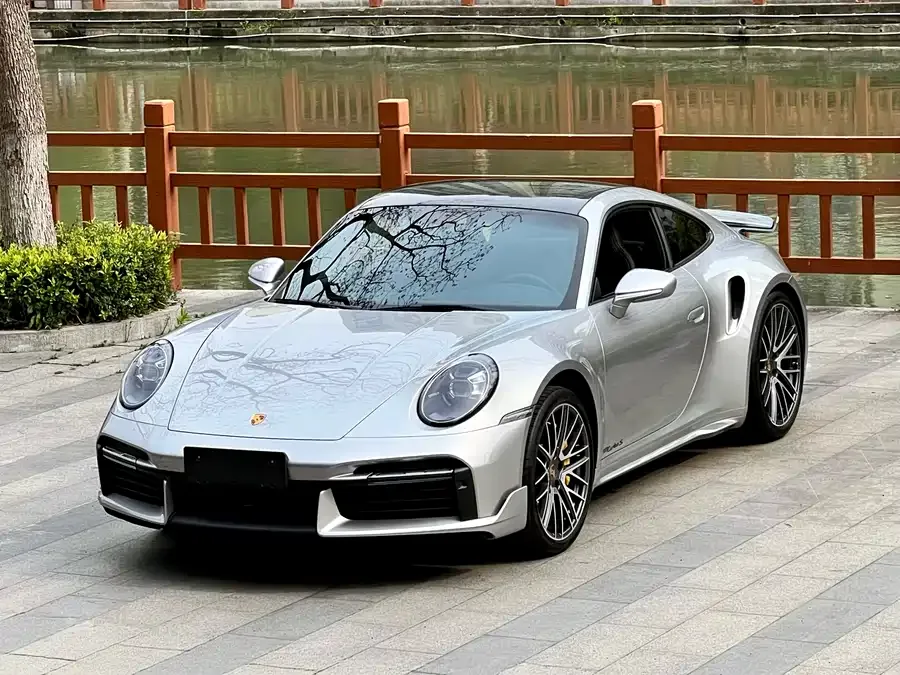 Porsche 911 2023