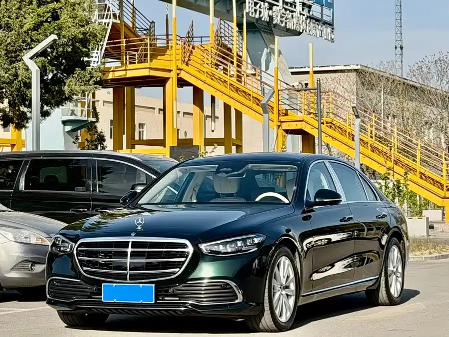 Mercedes-Benz S-Класс 2023