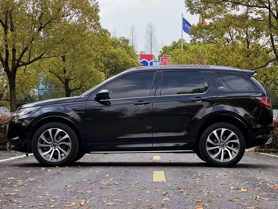 Land Rover Pre-owned Discovery Sports Discovery Sport 2022 249PS R-Dynamic S Performance Edition 5 Seaters 2023 — миниатюра 3