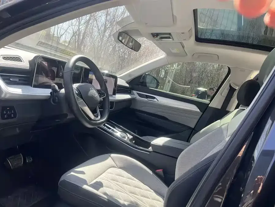 Volkswagen Tavendor 2025 Lanxun 380TSI 4WD R-Line Touring Edition 2025 — миниатюра 4