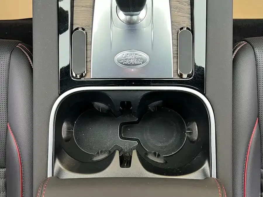 Land Rover Pre-owned Discovery Sports Discovery Sport 2023 249PS R-Dynamic S Performance Edition 2023 — миниатюра 4