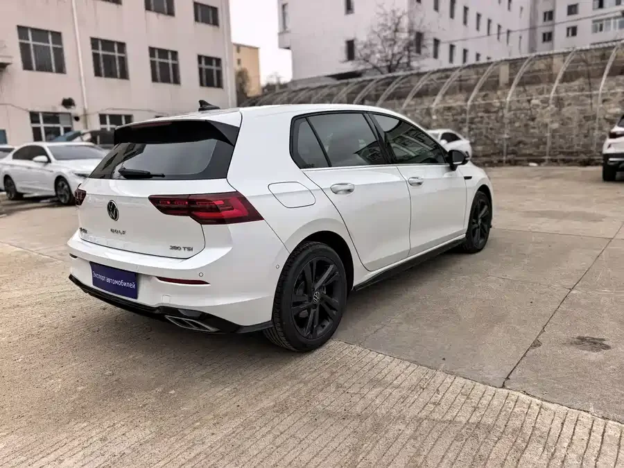 Volkswagen golf Golf 2023 280TSI DSG R-Line 2023 — миниатюра 2