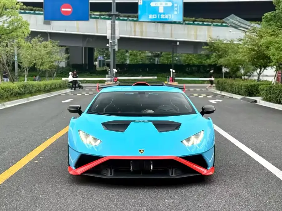 Lamborghini Huracn 2024