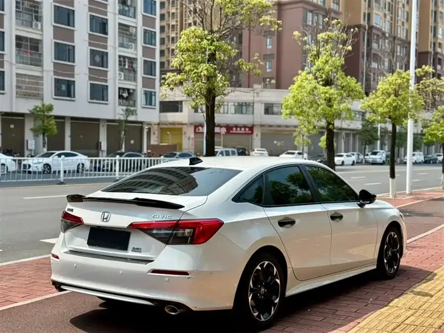 Honda Civic 2022 Civic 240TURBO CVT Ignition Edition 2022 — миниатюра 3