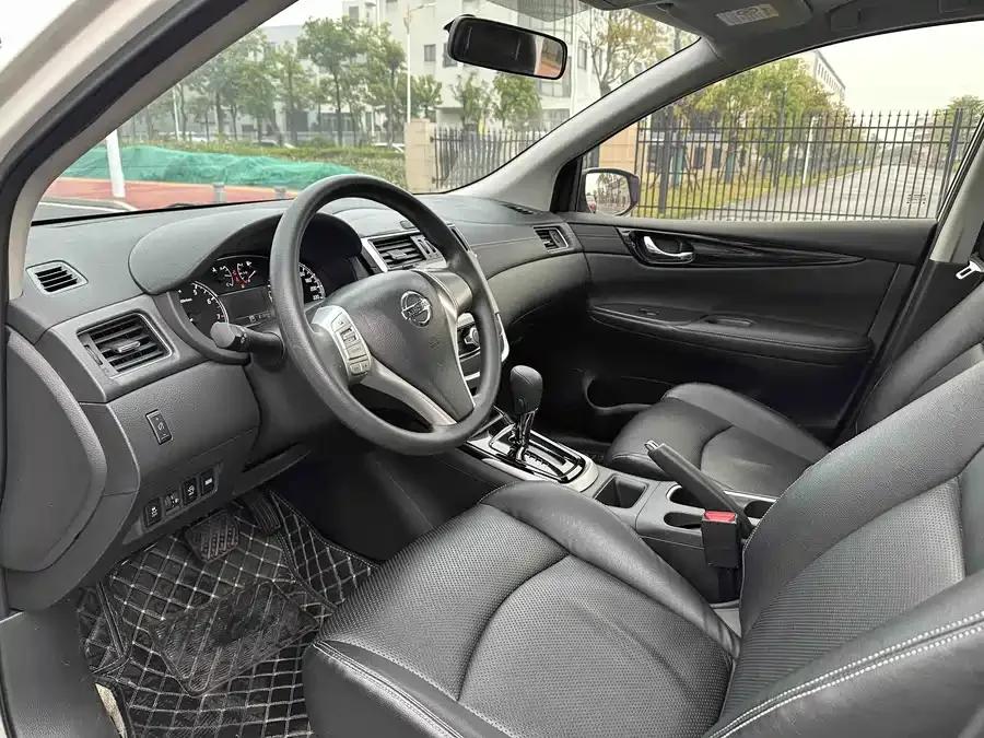 Nissan Tiida Tiida 2024 1.6L CVT cool version 2023 — миниатюра 4