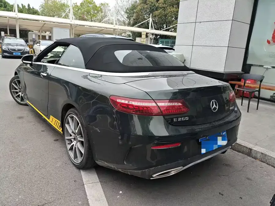 Mercedes-Benz E-Class Mercedes-Benz E-Class (Imported) 2021 E 260 4MATIC Convertible Coupe 2022 — миниатюра 4