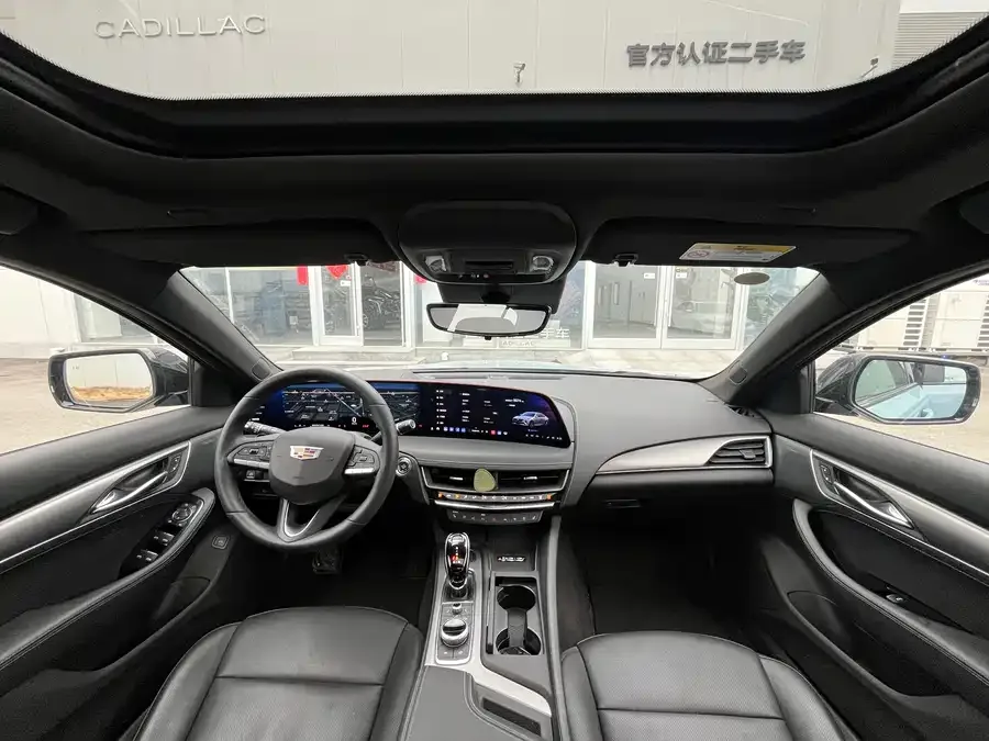 Cadillac CT5 2025 28T Track Performance Edition 2025 — миниатюра 5