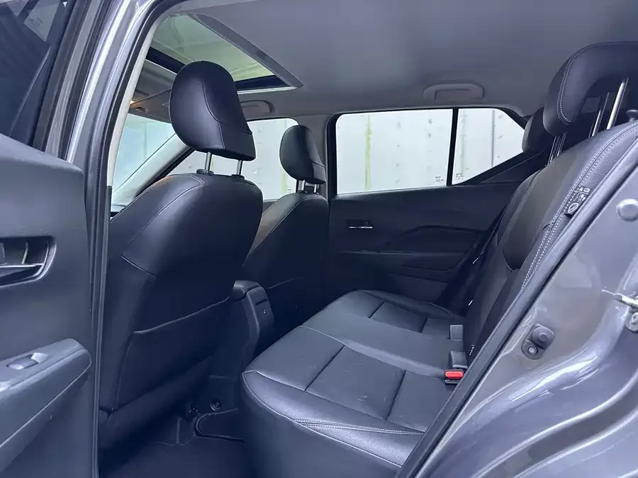 Nissan Kicks 2023 Kicks 1.5L Sport Edition: A luxurious and powerful luxury model 2024 — миниатюра 3