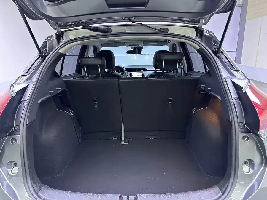 Nissan Kicks 2023 Kicks 1.5L Sport Edition: A luxurious and powerful luxury model 2024 — миниатюра 4
