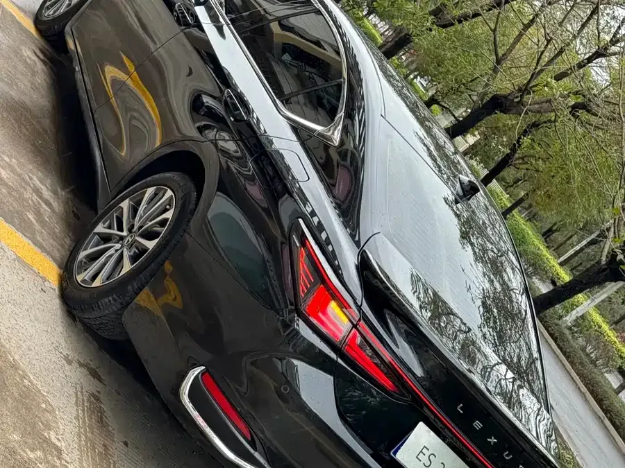 Lexus ES 2025 200 Premium Edition 2025 — миниатюра 5