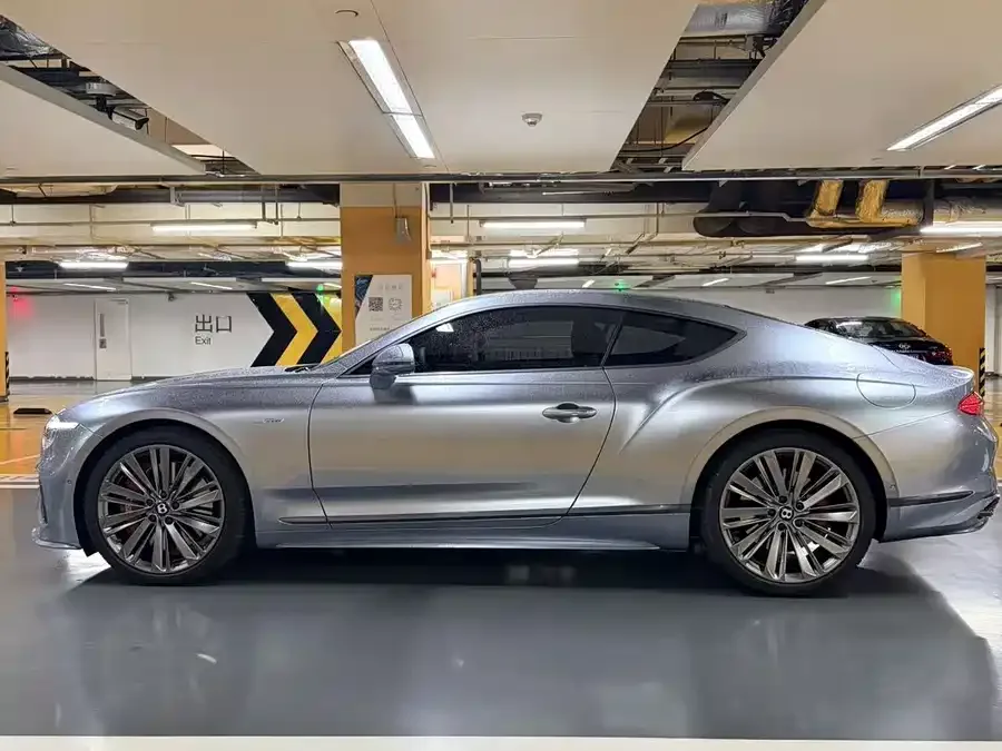 Bentley Continental 2024 Continental 4.0T GT V8 Mulliner 2025 — миниатюра 5