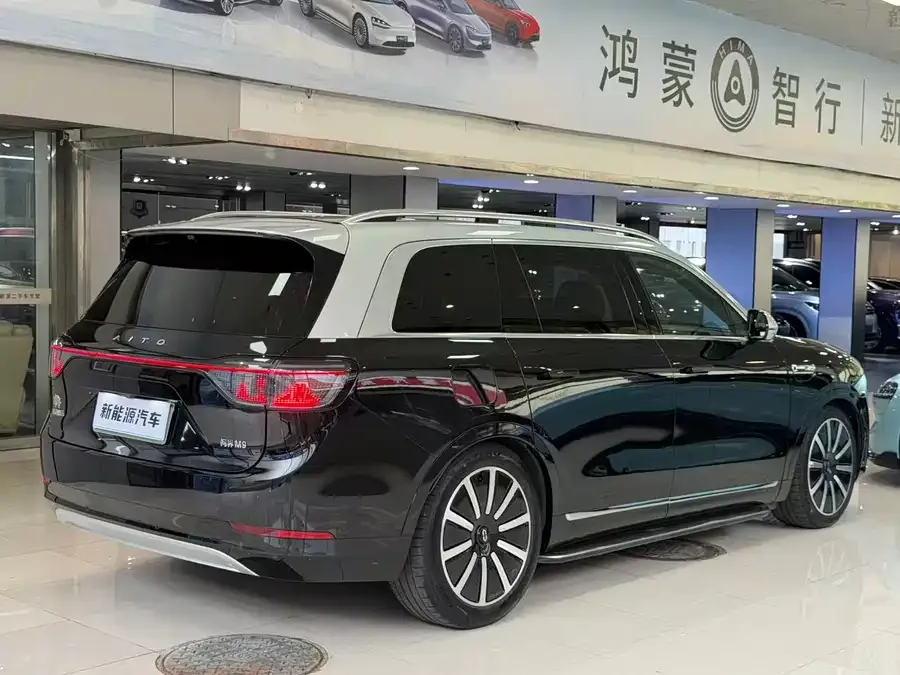 AITO M9 M9 2024 Extended Range Ultra Edition 42kWh 6-seater Edition 2024 — миниатюра 2
