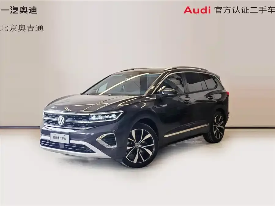 Volkswagen Talagon Lanjing 2023 facelift 530TSI 4WD flagship Shengjing version Pro 6 seats 2023 — фото 1, купить с доставкой в Москву