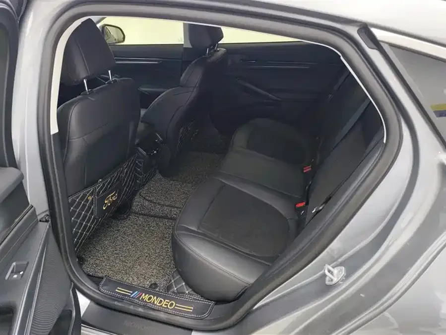 Ford Mondeo 2023 Mondeo EcoBoost 180 Luxury 2023 — миниатюра 5