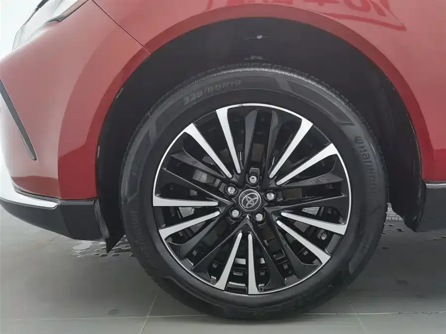 Toyota Venza 2022 Venza 2.0L CVT 4WD Supreme Edition 2022 — миниатюра 5