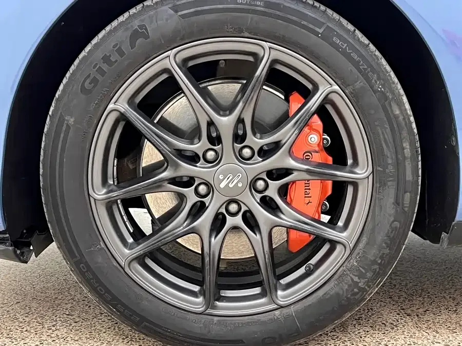 IM Motors LS6 Zhiji LS6 2025 Linglizard Intelligent Driving Edition 2025 — миниатюра 3