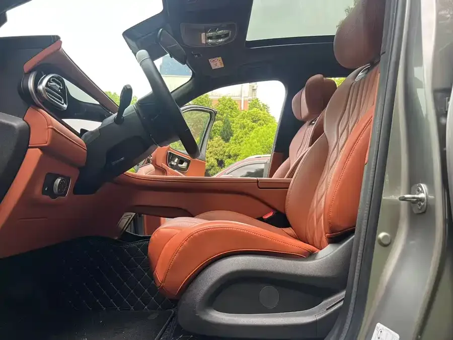 Exeed Moon C-DM Exeed Moon C-DM 2025 180 Long Range Max 4WD 6-Seater 2025 — миниатюра 4