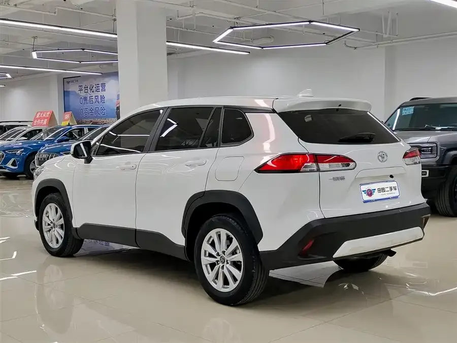 Toyota Corolla Corolla Sharp 2023 2.0L Elite Edition 2023 — миниатюра 4