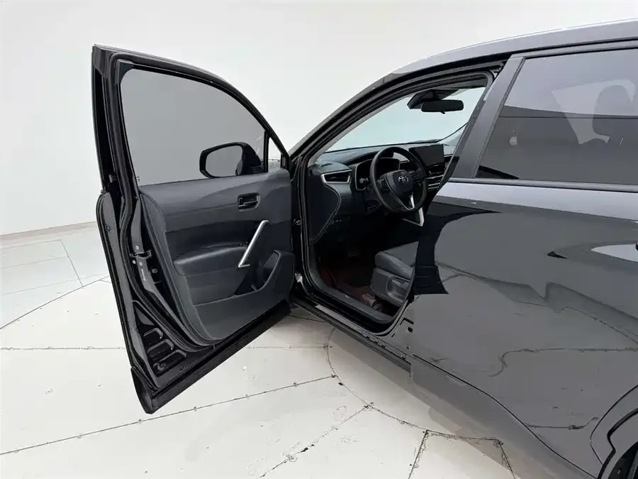 Toyota Frontlander Fenglanda 2024 2.0L CVT Leading Plus Edition 2025 — миниатюра 4