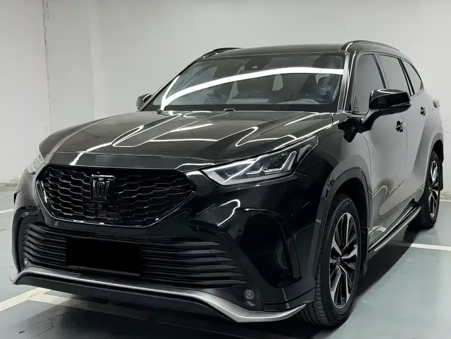 Toyota Crown Land 2024