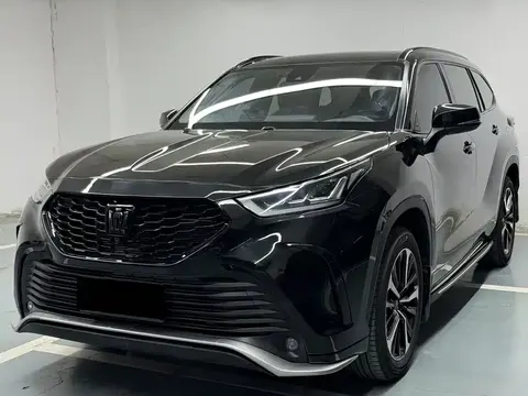 Toyota Crown Land 2024 buy in Moscow