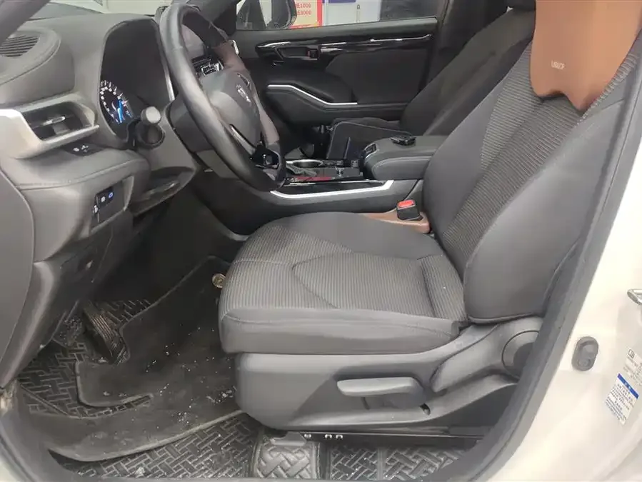 Toyota Crown Land Crown Land 2021 2.5L HEV 4WD Elite Edition 2022 — миниатюра 3