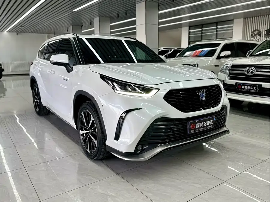 Toyota Crown Land Crown Land 2022 2.5L HEV 4WD Premium Edition 2022 — миниатюра 5