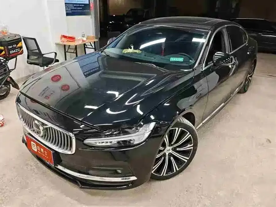 Volvo S90 2023 B5 Smart Luxury Edition 2023 — фото 1, купить с доставкой в Москву