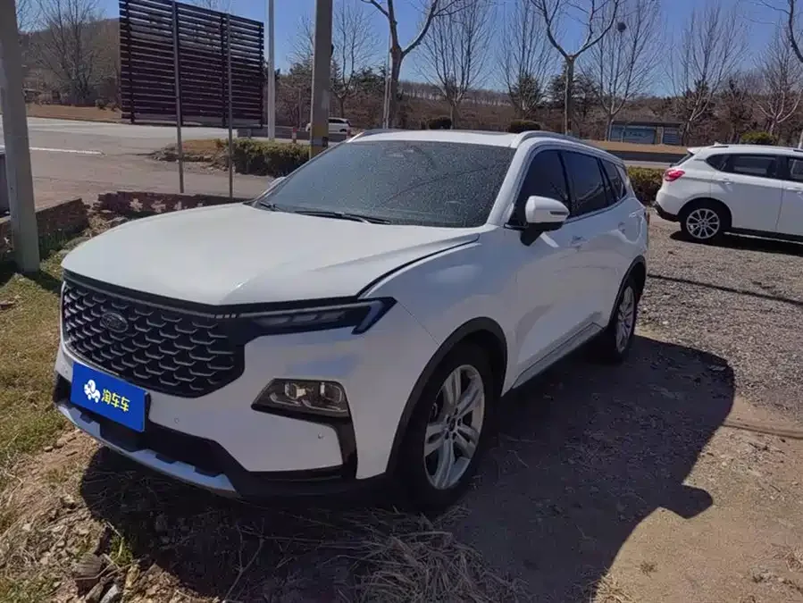 Ford Lingrui EcoBoost 2022 facelift 170 Premium Plus 2023 — фото 1, купить с доставкой в Москву