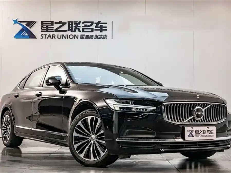 Volvo S90 2025 B5 Zhiyi Luxury Edition 2025 — миниатюра 2