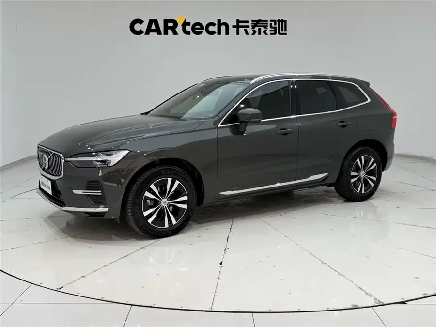 Volvo XC60 2022