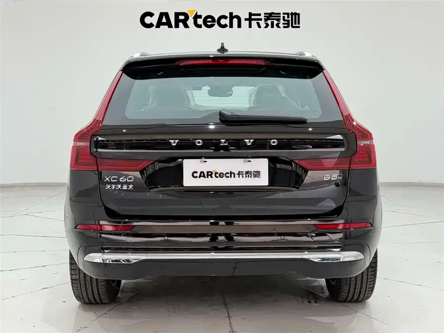 Volvo XC60 2026 B5 4WD Zhiyuan Luxury Edition 2026 — миниатюра 3