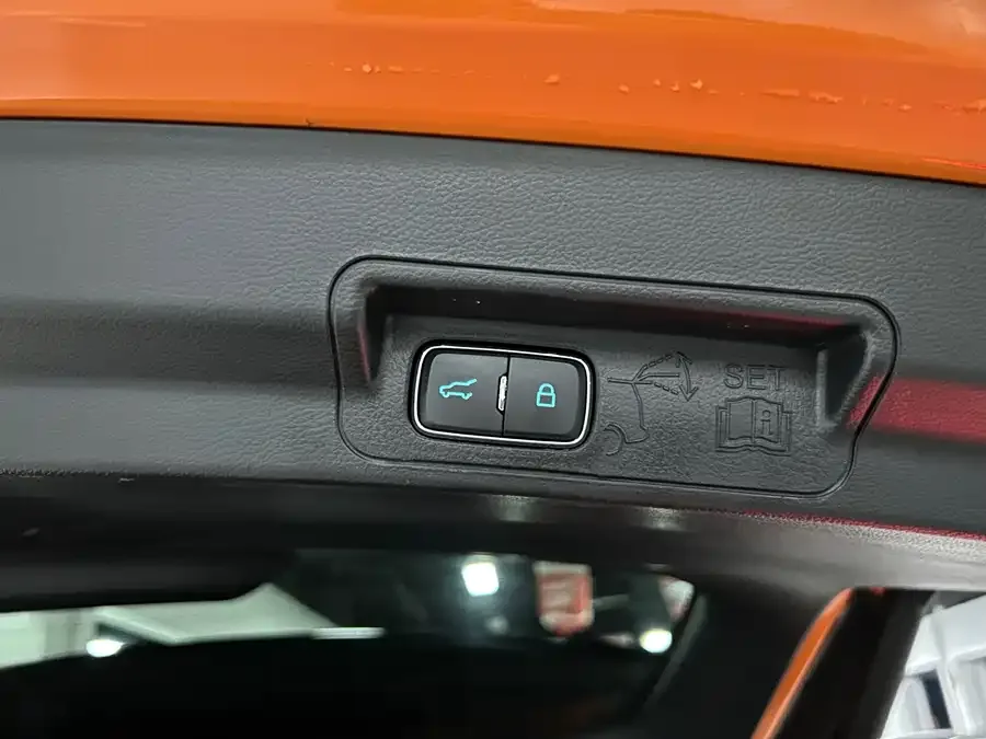 Ford Explorer Explorer 2023 EcoBoost 285 Kunlun Peak Edition 7 Seats 2023 — миниатюра 3