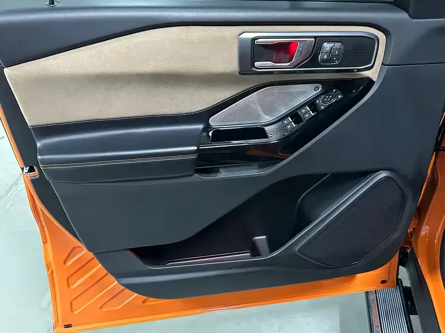 Ford Explorer Explorer 2023 EcoBoost 285 Kunlun Peak Edition 7 Seats 2023 — миниатюра 4