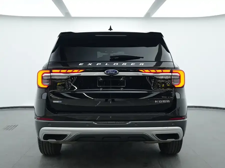 Ford Explorer Explorer 2023 EcoBoost 285 4WD Fashion Plus Edition 7 Seaters 2023 — миниатюра 2