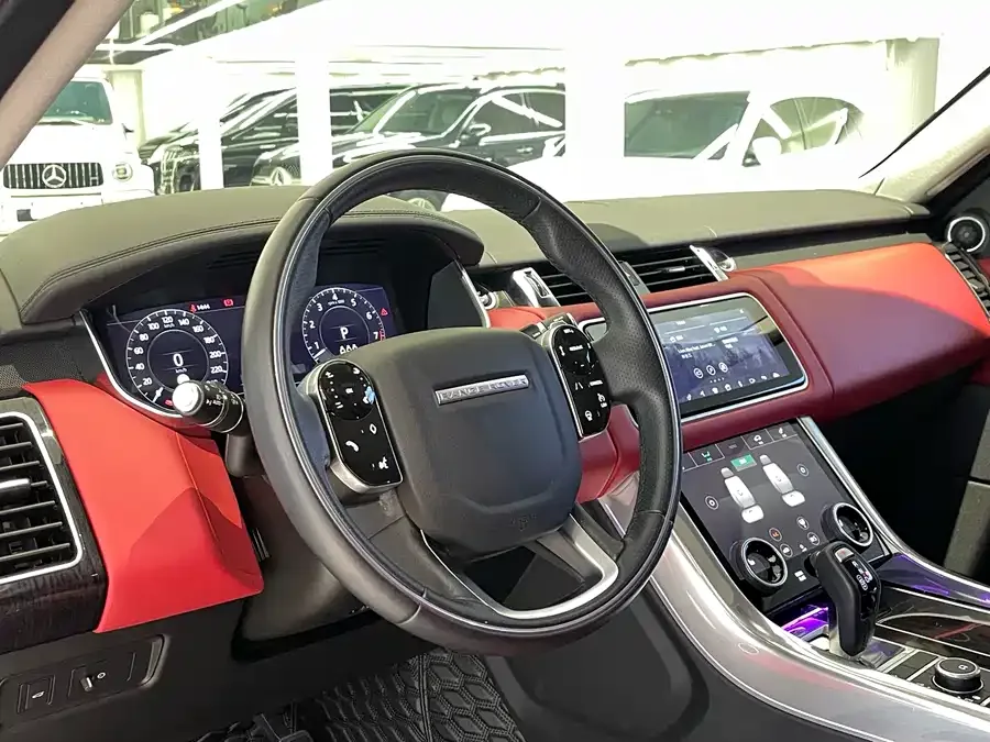 Land Rover Range Rover Sport Range Rover Sport 2022 3.0 L6 Black Edition 2022 — миниатюра 3