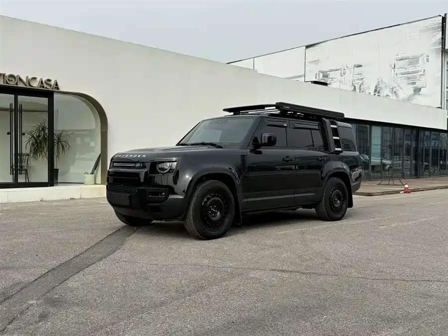 Land Rover guard 2023