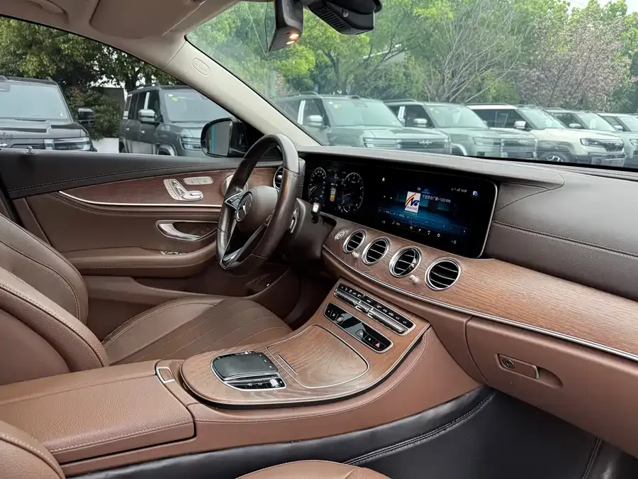 Mercedes-Benz E-Class Mercedes-Benz E-Class 2023 E 300 L Luxury Edition 2023 — миниатюра 5