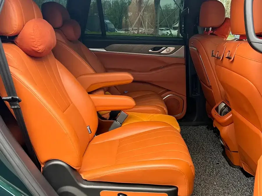 WEY Blue Mountains Wei Brand Blue Mountain 2023 four-wheel drive long-range version 2024 — миниатюра 3