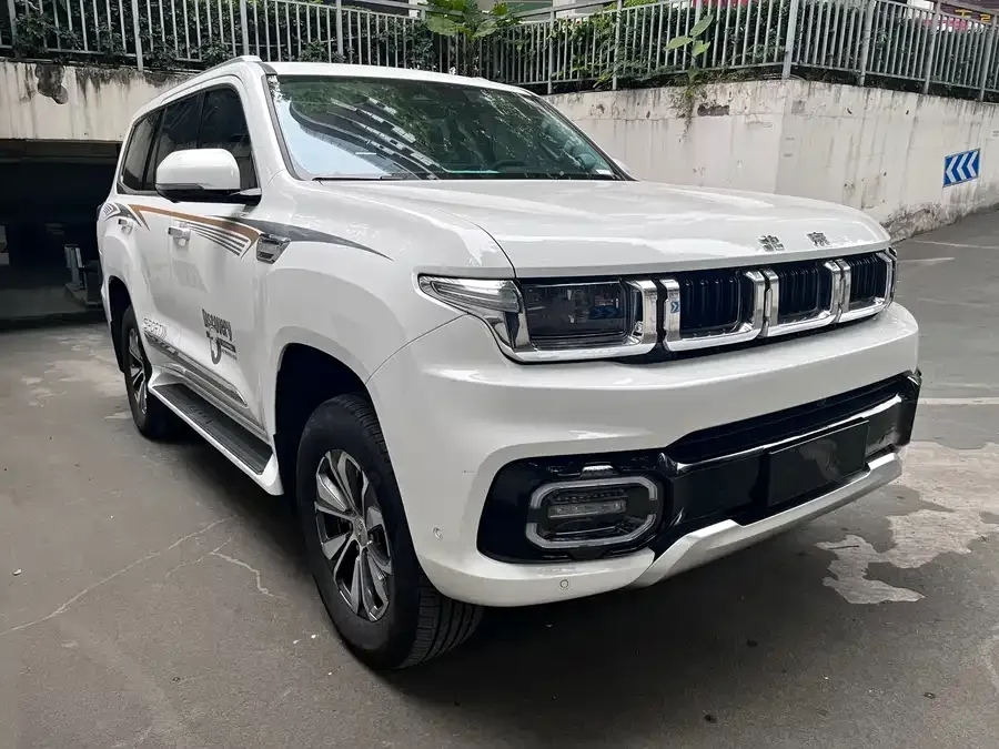 BAIC BJ60 Beijing Off-road BJ60 2022 2.0T May Day Edition Five Seats 2023 — миниатюра 3